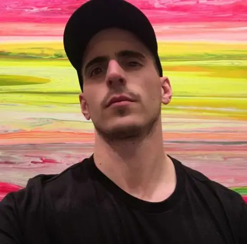 6686体育铁牌作者Giselle